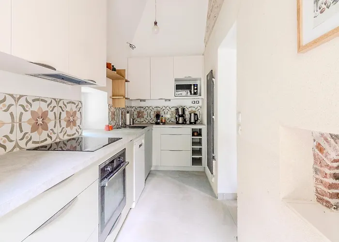 La Gourmandiere Aux Bruyeres *